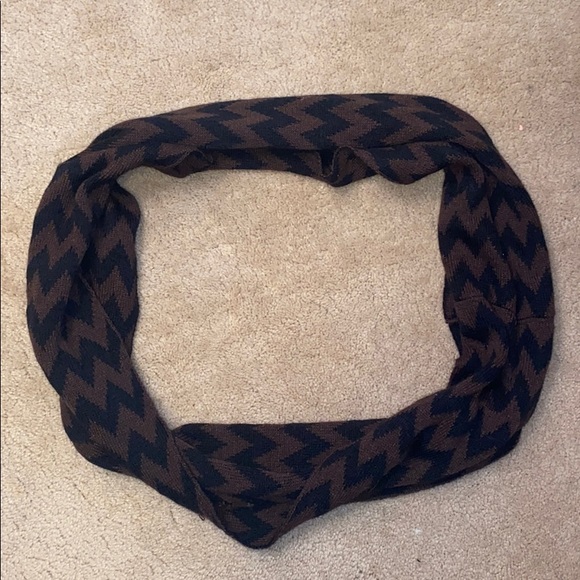 Infinity scarf - Picture 2 of 2